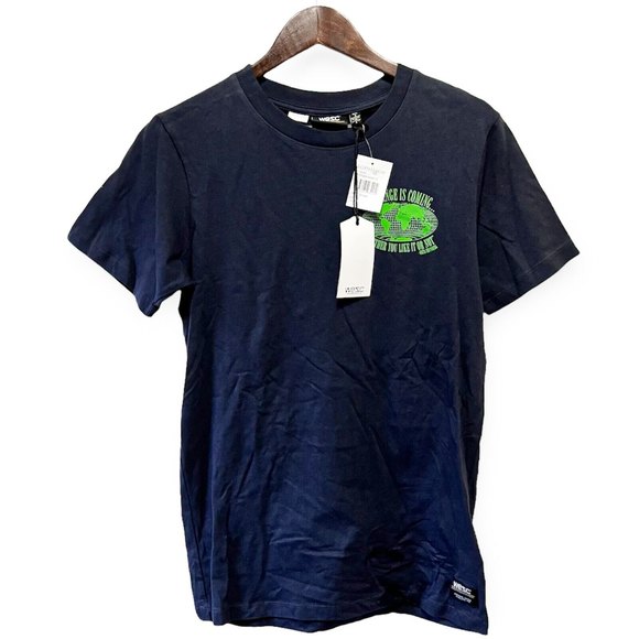 Wesc Men's Size S Short Sleeve Crew Neck "Change Is Coming" Print Dark Blue - Picture 1 of 11